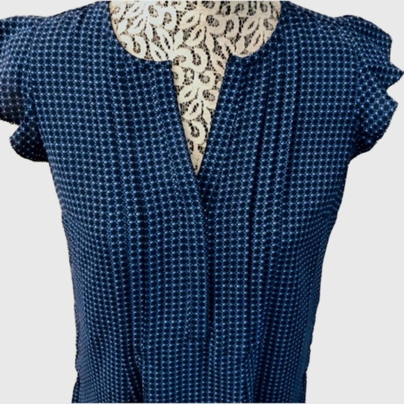 Tommy Hilfiger Flutter Sleeves Geometric Pattern Top Blue & Black, EUC-Size XS - Picture 2 of 5